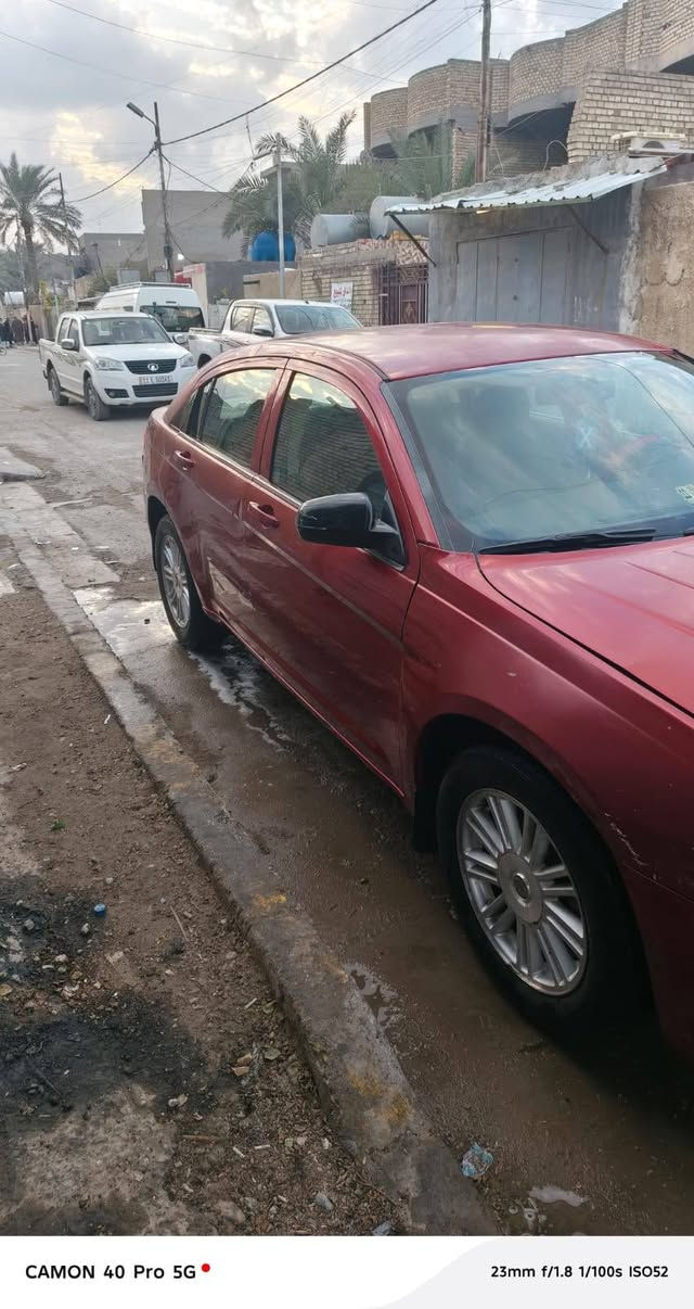سلام عليكم سبرنك 2009 مكينته 2700 رقمه دیالى تبريد شغال كشن تدفئى اكواب حار وبارد لايت زنون عال وناصي  دواخله نضيفه وصدره زين  فقط بيه تبخير  وبيه جراد قليل ومكاني بغداد ورايده 40  وبيه مجال  حك لجيه  *********** ملاحضه لسياره تشتغل وتمشي بيه وين ماتريد  واي صوت مابيه

