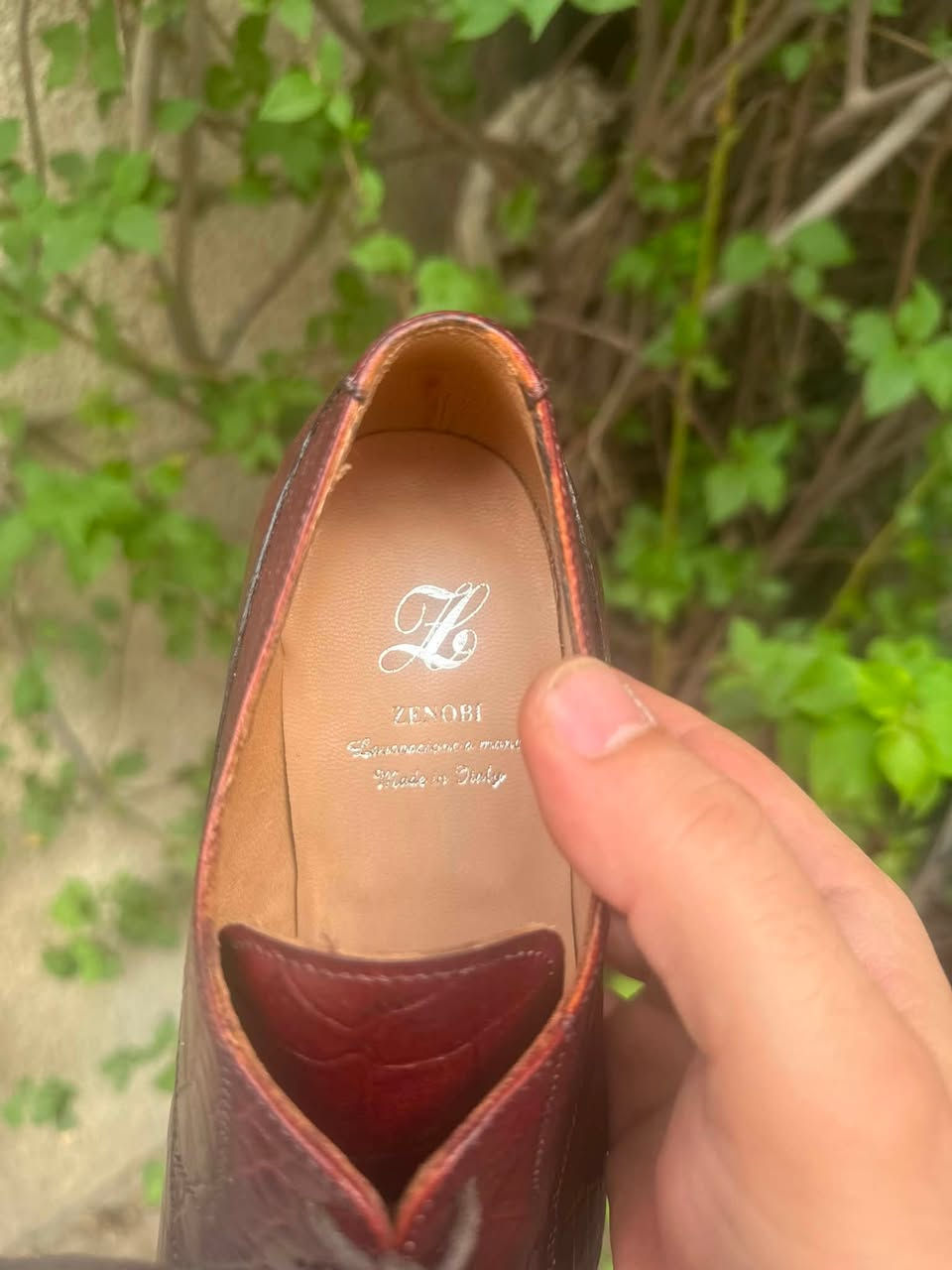 ماركة زينوبي صناعه ايطاليا قياس 40
