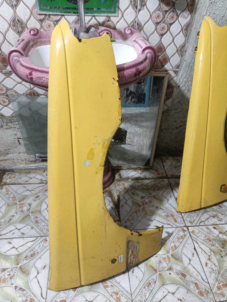 سلام عليكم باب لوره سائق كامل قفل مكينه جام يدات وجاملغات صفحت لعبري وعندي بعد هواي اغراض مكان ميسان العمار ***********
