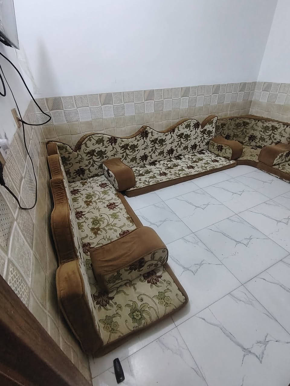 للبيع***********
