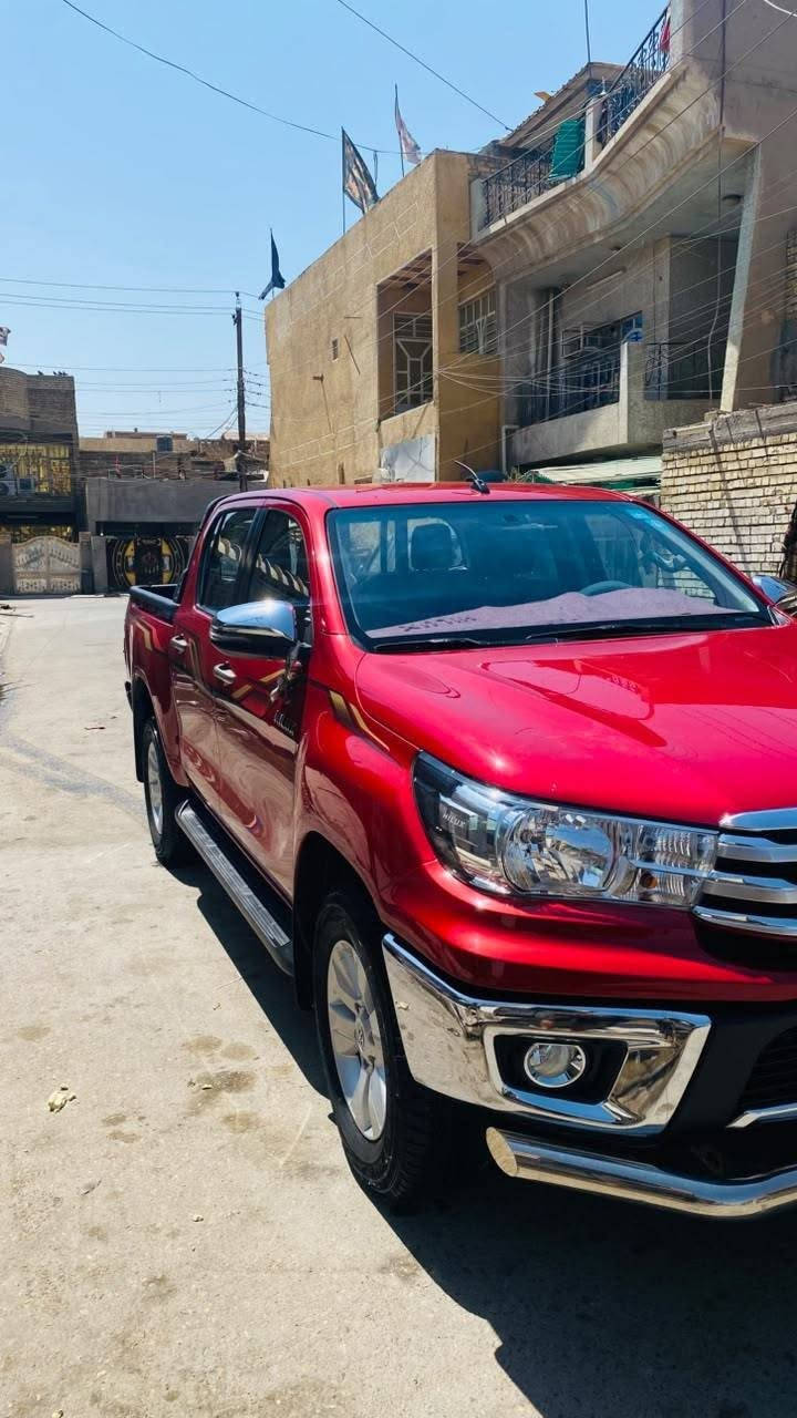 السلام عليكم 
هايلوكس كويتي 
موديل 2019    4X4
ماشيه 86 
تخم تاير دوشمه كشنات وارضيه 
ملاحظه بيهه بارد بل بدنة 
بكاني بغداد كفاءات الشماعيه 
رقمي ***********
درع امامي خلفي 
السعر 265وبيهه مجال بصيط
رقم بغداد بأسمي بغداد, العراق

