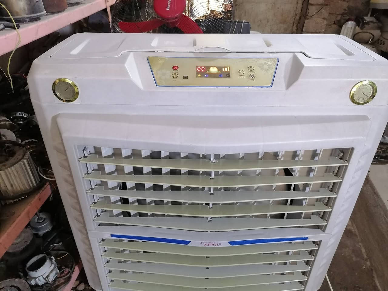 مبردة ام الدكت اخت الجديدة حجم ٤٠ سعرها ١٨٠ الف
مبرده داخليه كلش نظيفه شاديلها كارتون جديد ب ١١٥ الف
مبردة شكل السبلت هواها كلش بارد ب ٨٥ الف
حلة بكرلي شارع محطة الغاز او الاتصال عالرقم *********** الرقم بيه واتساب
مكلفة بالنشر
