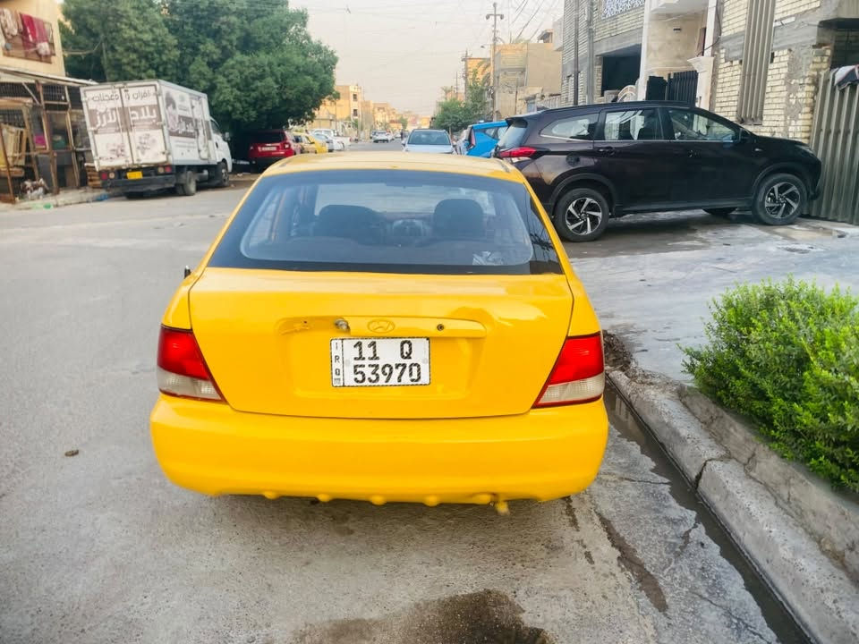 السلام عليكم فيرنا اصفر خصوصي خصوصي موديل2000 رقم بغداد جديد سيارة كامله كير عادي مكينه وتبريد ثلج حدادية نضيفه تخم تاير جديد كهربائيات كلها شغاله مابيها اي نقص مابيها قطره خياس صبغة جديده سيارة كاملة كبل لشارع السعر 38 مكاني بغداد الطالبية  ***********
