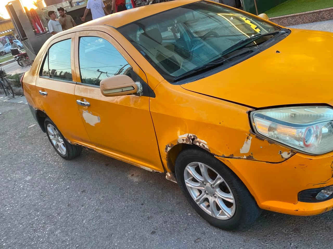 جيلي mk 2012 رقم بغداد تحويل مباشر شرط البيع عقد مروري محرك كورلا 1800 كلج وصينيه جدد محرك خير من الله منظومه بانزين كامله جديده صدر امامي وخلفي جديد سعرها كلش مناسب وماكو هيج سعر وسياره كامله قفل 16$ بيع مستعجل لظرف والله للاستفسار ***********
