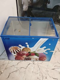 مجمدة نظيفة للبيع 07725292367