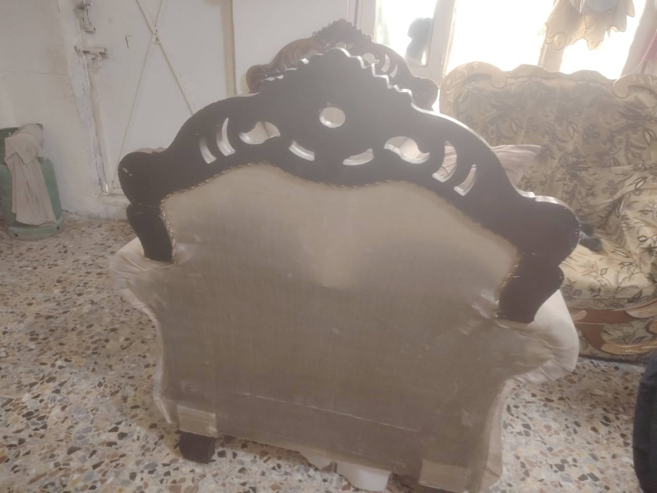 كنب ٤قطع • ٢ طول • ٢ كراسي