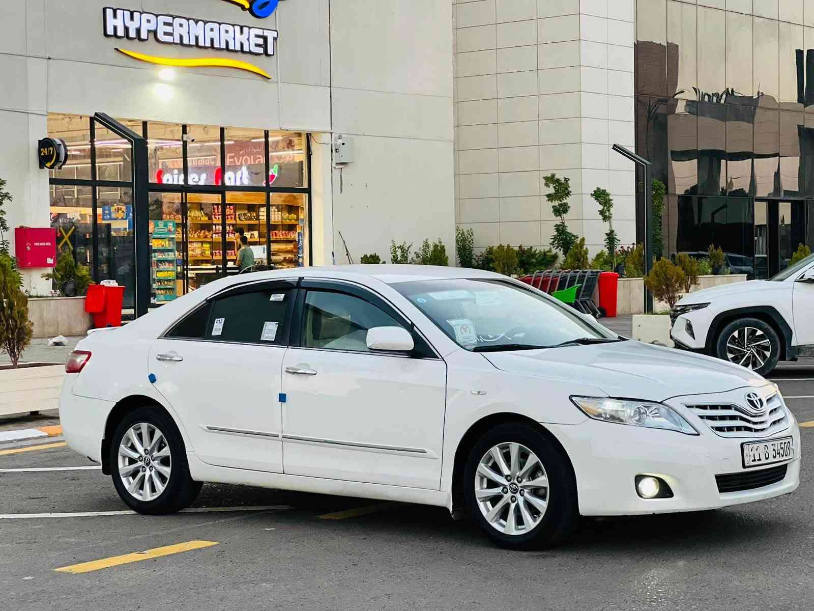 للبيع فقط '
تيوتا كامري وارد خليجي

 الموديل 2008 الون ابيض ثلجي صبغ قطعه وحده صبغ  بدون اي دواخل والباقي مكفول مكينه 2400 vvtبدون لاصرف لابخار كير 

بدون اي عيب مواصفات   

داخل رصاصي

بلاجكتور بلادي بجم كامله كله زينون  

مسجل بلادي شركه

قطعتين تبريد ثلج ثلج

ويل كب كروم 5 جديد وتخم تاير جديد  

حساس خلفي 

تحكم مري جانبي 

4دسك

اواكس 

يو اس بي

اي بي اس 

كير/محرك/صدر/تخم تاير/تخم ويل كب /باتري/كهربائيات/تبريد/تدفئه/ارضيه جلد/دوشمه-كله جديد وبالشرط

رقم بغداد   انكليزي(11)سنويه جديده هزه جديده 

شرط التحويل والغرامات السياره باسمنا 
 ب 106 وبيهه مجال بسيط 

عنوان السياره بغداد ال غزاليه 
***********  اتصال فقط 
*********** واتساب فقط
