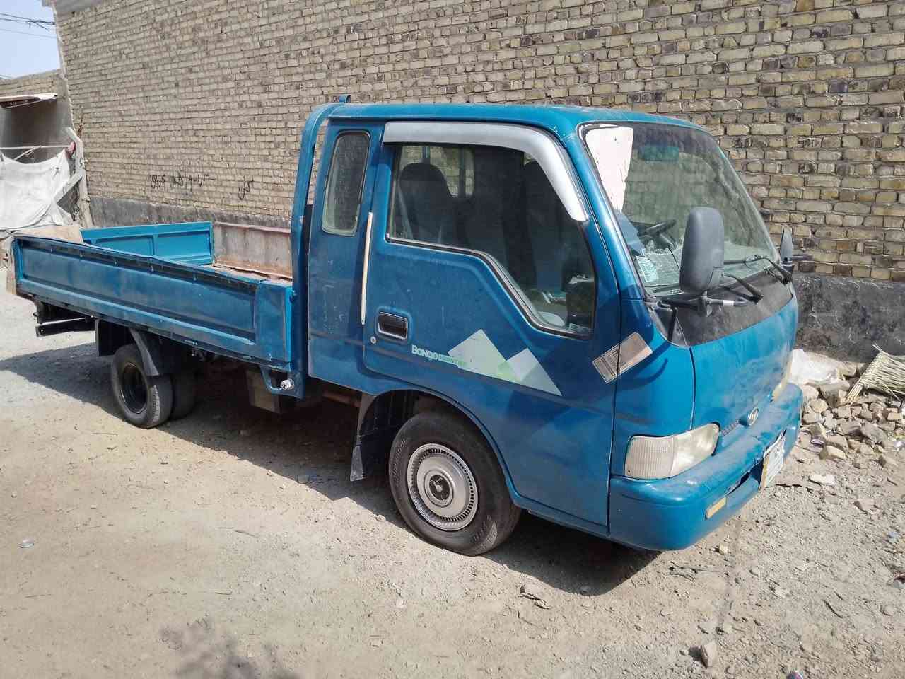 للبيع سياره كيا موديل 2000 مكفوله باسمي تحويل ثاني يوم جاهزه كير محرك *********** عنوانه ديوانيه
