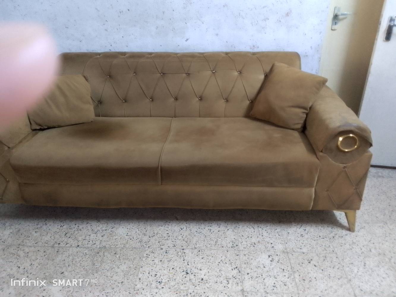 صوفا • مستخدم • للبيع