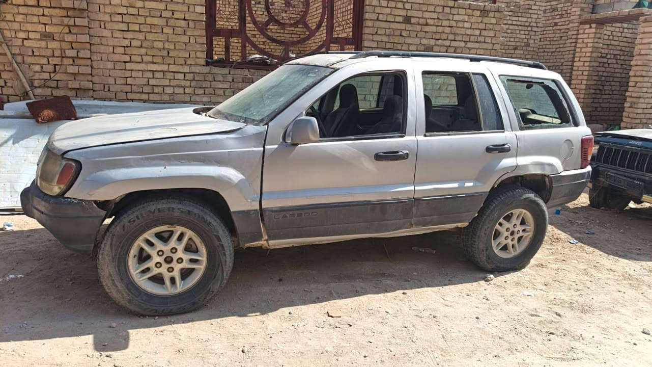 جيب 2002 مكينه بطه اكسل ومكينه شغاله لي يحتاجه كامله او قطع ابيه *********** مكاني ناصريه شطره

