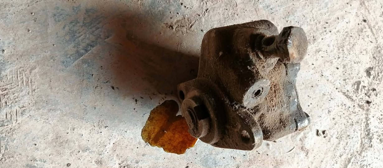 السلام عليكم يتوفر لدينا غراض مان سته طن كافه يتواجد لدينا 
مكاني كركوك 
رقم موبايل 
‏‪***********‬‏
