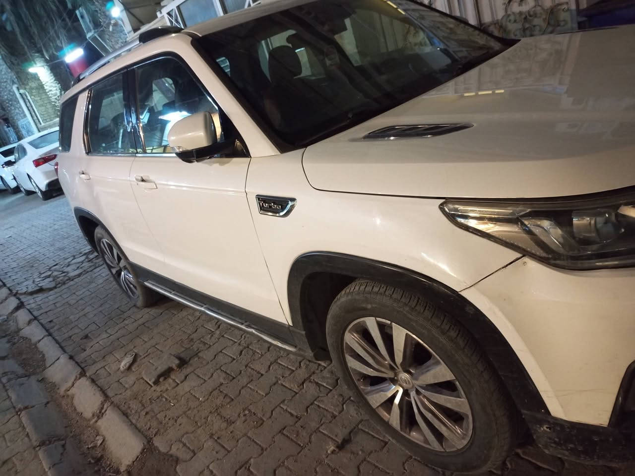 السلام عليكم شانجان CS95 سبعه راكب كير مكينه صدر جاهزه تبريد 3 قطع فول موصفات بصمه بنوراما كشنات جلد شاشه كبيره مكفوله من الضربه والصبغ بيها مكانات بارد رقم اربيل دولي تريد تحويل وكاله سعرها (140) مكانها بغداد الوشاش قرب المنصور ***********
