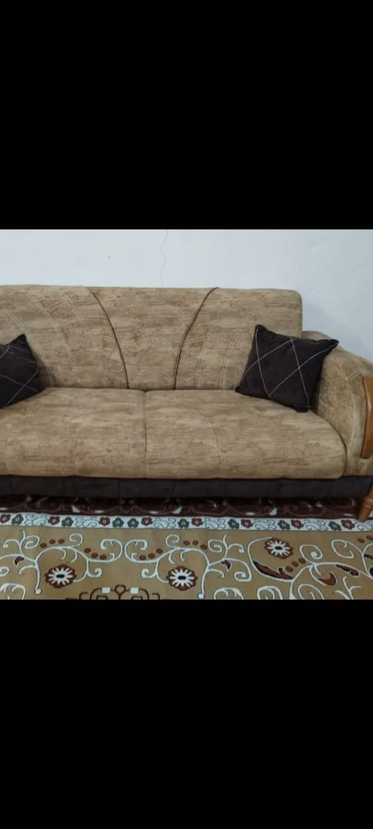 تخم قنفات مع تحفيات لبيع سعر 900 لاستفسار تصل ***********
