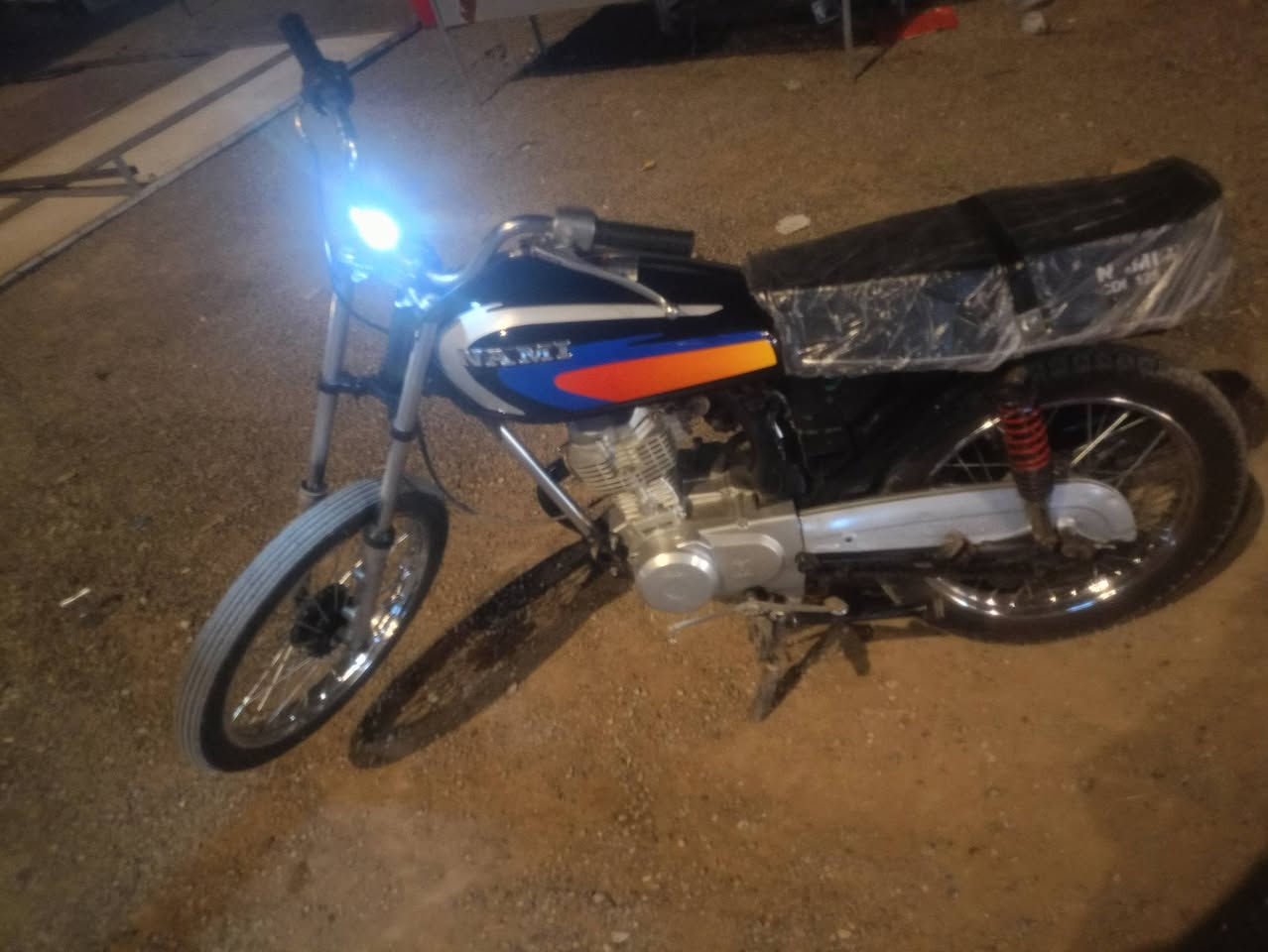 اربعه كير للبيع( كلك) 
موديل 22 مكينه والشاصي شلامجه مفتوحة بوشه وبستهم ولفات 01 
ضفيره ودينمه جدد صارلهن سبوع حورت الكهربايات عليه انسه الباتري
التايرات والچواب  جدد والويل الكدامي هوه والسيامه والبطيخه
وياه سوبايه
6
ملاحظة بيه طگطه عل النمره الوله وبعد ملاحظه بل الخاص ادزه لك 
خاص مفتوح 
***********
دوانيه شاميه 🤌🏿
