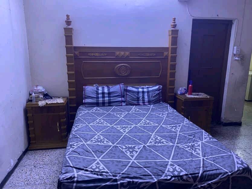 غرفة نوم بمليون ونص وبيها مجال صاج نجارة بيها كسور تحتاج تصليح