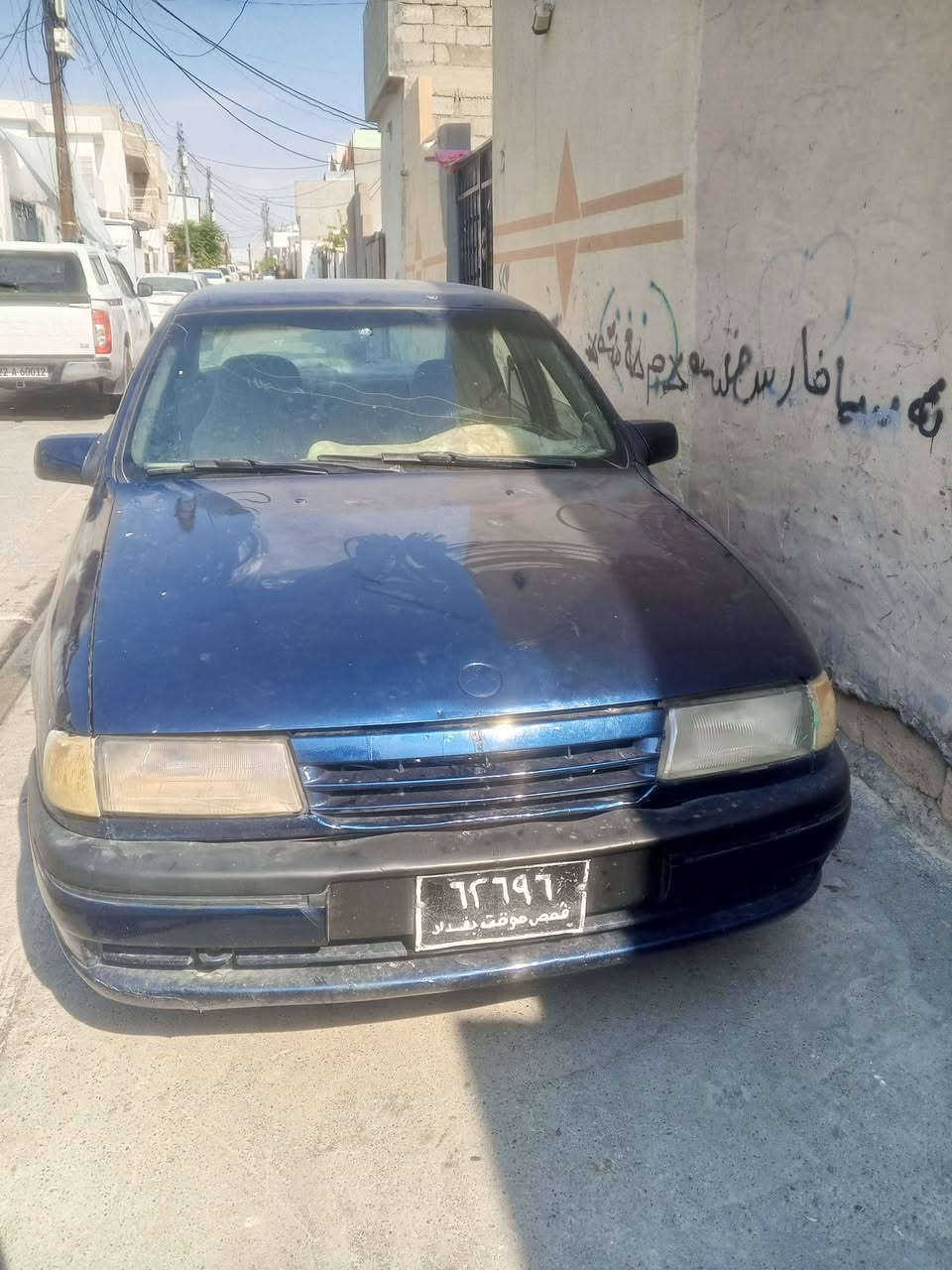 اپل فيكترا مةكينة ١٦ رةنكي نيلي عام كراوة بؤجواني 
سةنةوي وةكالةي لةگةلة بةشةرتي اوليات كيشةي مةدةني 
سعري ٦گةلاو قفلي
***********
***********
