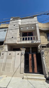 ١٠٠م • ٣ غرف سوّيت • قرب ماكنتوش
