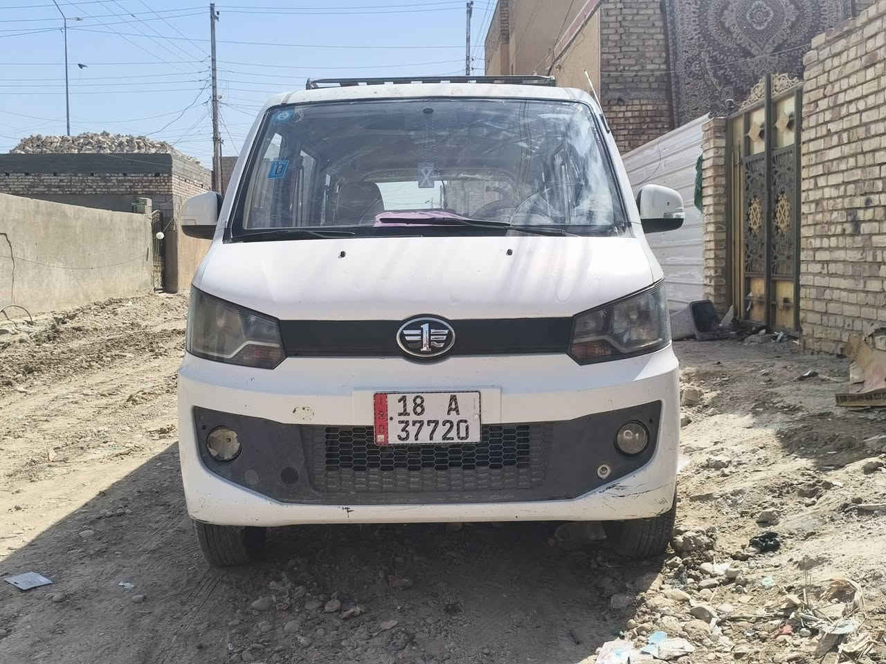 السلام عليكم فاو خشفه 10 راكب موديل 15 رقم بابل دولي نكليزي سنويه لل2030 سياره تجفيت جديد كلشي بيهاا جديد صدر امامي خلفي جديد كهربائيات كلها شغاله اشاير عالي ناصي دبل اشاره كلهن شغالات سياره مكينه كير خير من الله قتصاديه مصفره من كلشي وبيهاا خط سياره نكره بكل وقت جاهزه كبل للشارع التبريد شايل الكمبريسر بس سياره كاعده ونصبتهاا حلوه داخلها حلوو شلعه معدل كامله من كل النواحي تحويل شوكت ما تريد احولك سعر 40 وبيهاا مجال سياره عمليه بشكل  عنوان بغداد الحسينيه الراشديه لاستفسار *********** واتساب واني خادم للجميع
