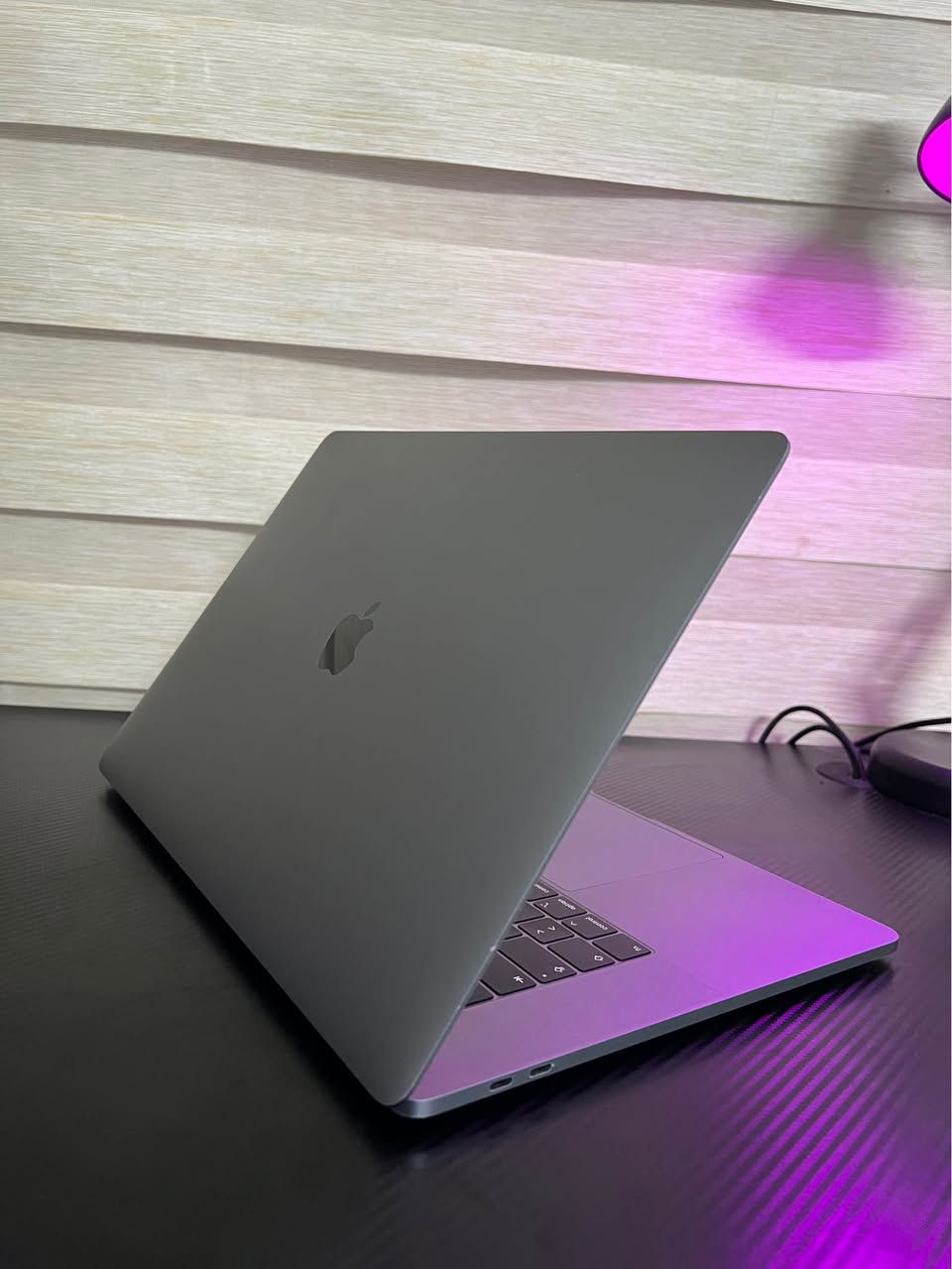 ماك بوك برو • ٢٠١٨ • SSD ٥١٢GB