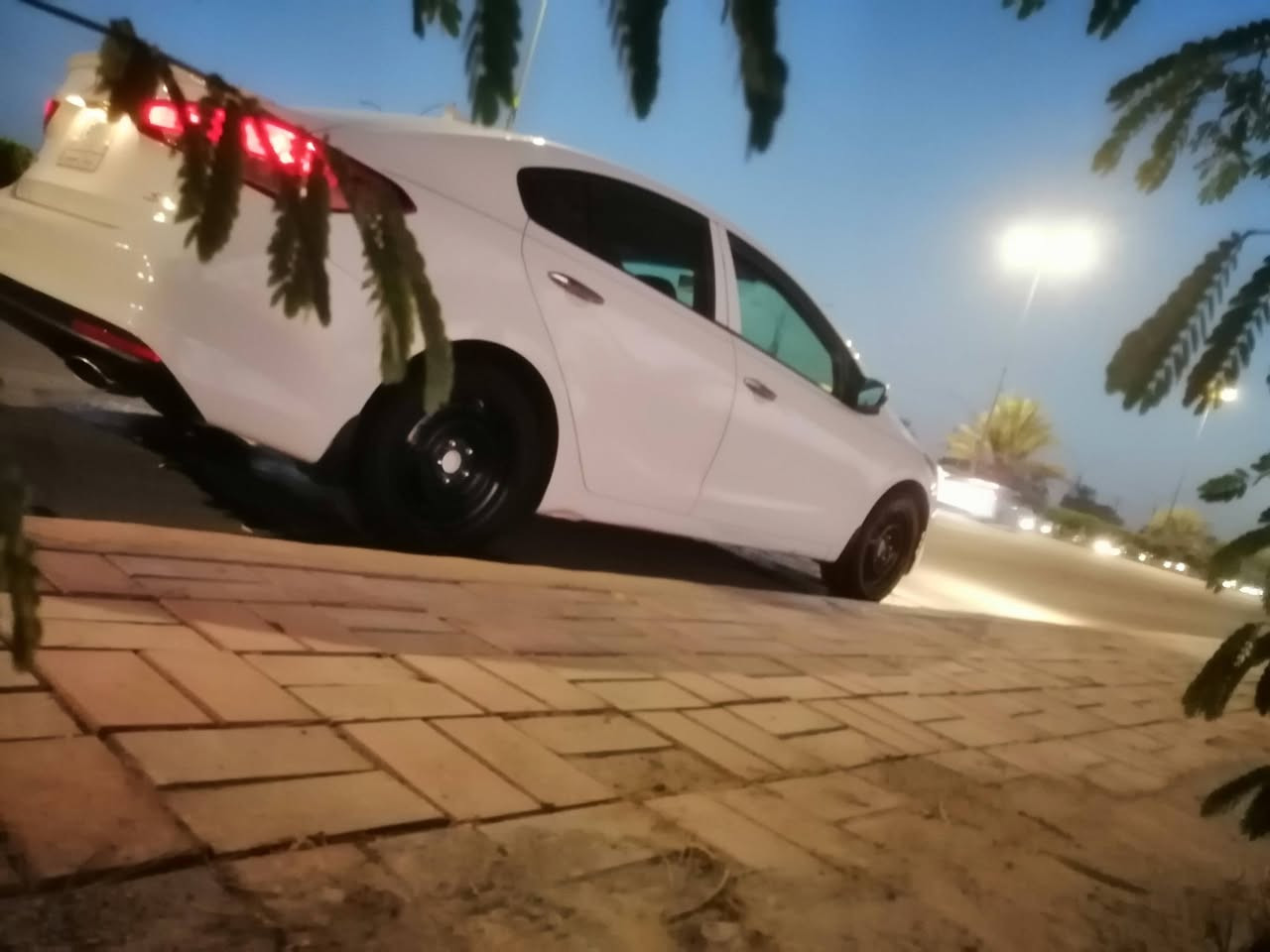 سلام عليكم كيا فورتي موديل 2017 مكينه 2000 دوش حادثها بأمريكا جاملغ امامي الايسر وبالعراق قبق صندوك امبدل جاملغ الخلفي بي بارد جيهت سايق سياره كلها ايبل  واحد فقط قطعتين تبديل رقم كربلاء بسمي سنويه 2029  ماشيه 167سونار بالمنشور شوف وقتنع عجبتك خابر ماعجبتك لا تكسر بيها سعر 110 وبيها مجال سياره عليها غرامه 700 الف تريد الغرامه وراي تريد وراك
باقي التفاصيل اتصل ع الرقم ***********
