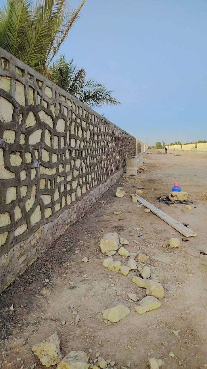 بناء حجر درجة أولى بسعار مناسبه سياجات رصف بيوت اساسات ديكورات رصف ممرات شغل مرتب 
كرسته وعمل نعمل في جميع محافظات
***********
هاذا رقمي بي وات ساب 
خابر وتدلل

