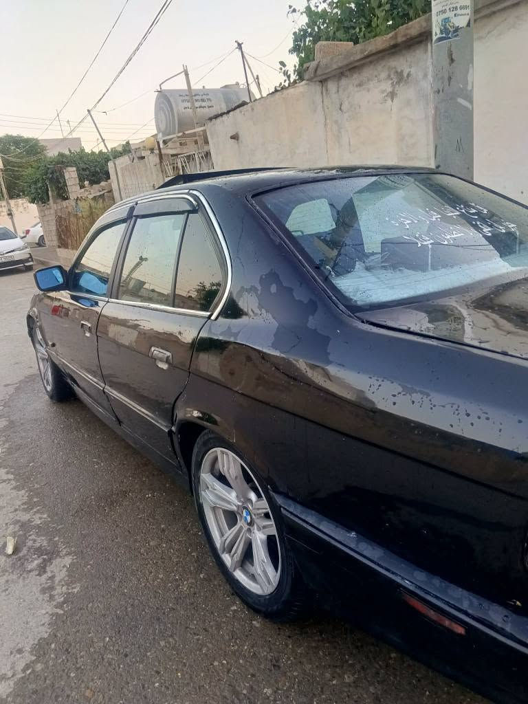 520 مۆدیل 91 ئاڕم پلاستیک هەولێرە بەشەرتی ئەوەلیەت  تەبریت بەشەرت موس بڕاوە بەشەرتە پێشی تۆزیێ لێدراوی هەیە گێڕ مەکینە بەشەرت سعری 23 تۆزێک مەجال ژم خاوەنی *********** رانية, السليمانية
