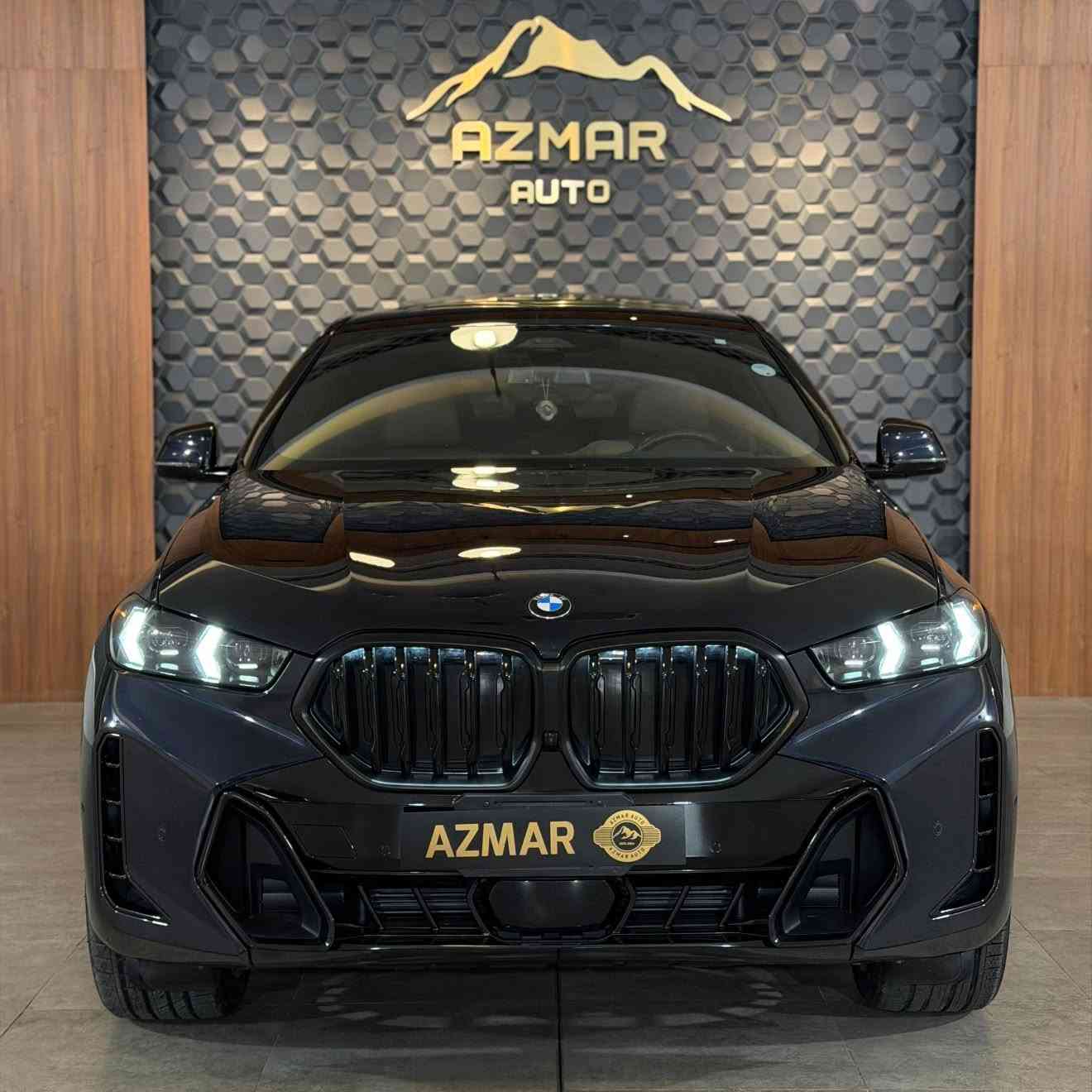 BMW x6 M Pro Package (2025) 🇩🇪
فول الفول مواصفات

لون مميز دارك بلو و داخل قهوائي🔥

ناضور و داخل قهوائي و فول الفول
 مواصفات اعلى فئة ، بانوراما ، لايتات ليد وادپتڤ و ليزر ، صندوق كهرباء وفتح واغلاق بحاسة القدم ، دخول ذكي جميع الابواب مع فتح واغلاق ذاتي عند الابتعاد والاقتراب ، تبريد امامي وخلفي منفصل  ، مقاعد جلد وتدفئة وتبريد ، كشنات مساج، كشنات وستيرن كهرباء وميموري الجهتين ، داتاشو ، اربع كاميرات ٣٦٠ ، رادارات امامية وخلفية وجانبية بالمري  ، مانع اصطدام ومانع خروج عن المسار ، سماعات هارمان كاردون اكثر من رائع  ، عدة وضعيات قيادة حسب الطرق ، دفع رباعي فور ويل ، ومواصفات اخرى كثيرة جدا جدا معروفة وغير معروفة

السيارة مكفول كفالة عامة من كلشي 🔥
سعر : 695$ ورقة

للاستفسار : ***********
العنوان : السليمانية المعارض الجديدة شركة ازمر اوتو معرض رقم ٣٤
