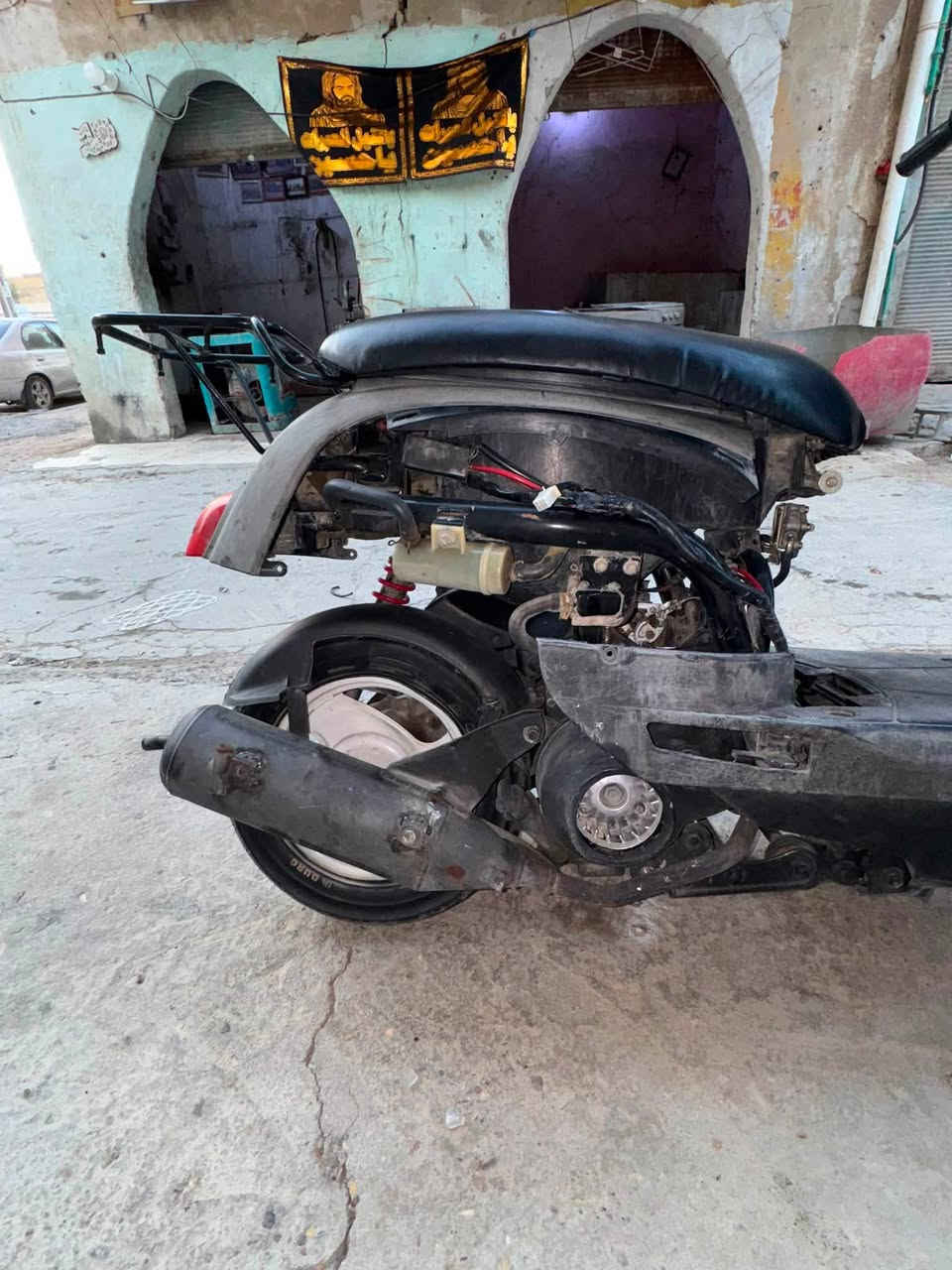 سلام عليكم دراجه بوليسي عوزه بس كفر تمشي 100نهضه ومعدل سلف شغال مكينه بلاديه العنوان الناصريه مركز سعره 350وبيه مجال رقمي ***********
