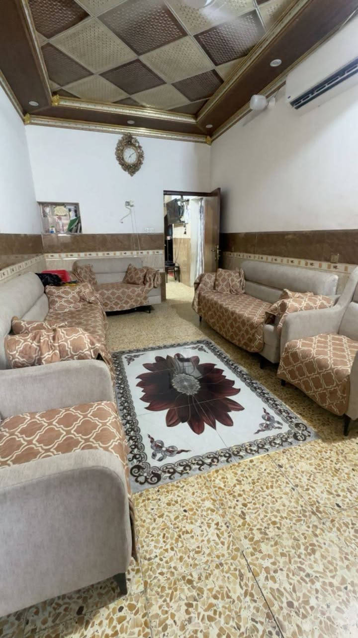 دار بلدية • غرفتين • طابقين