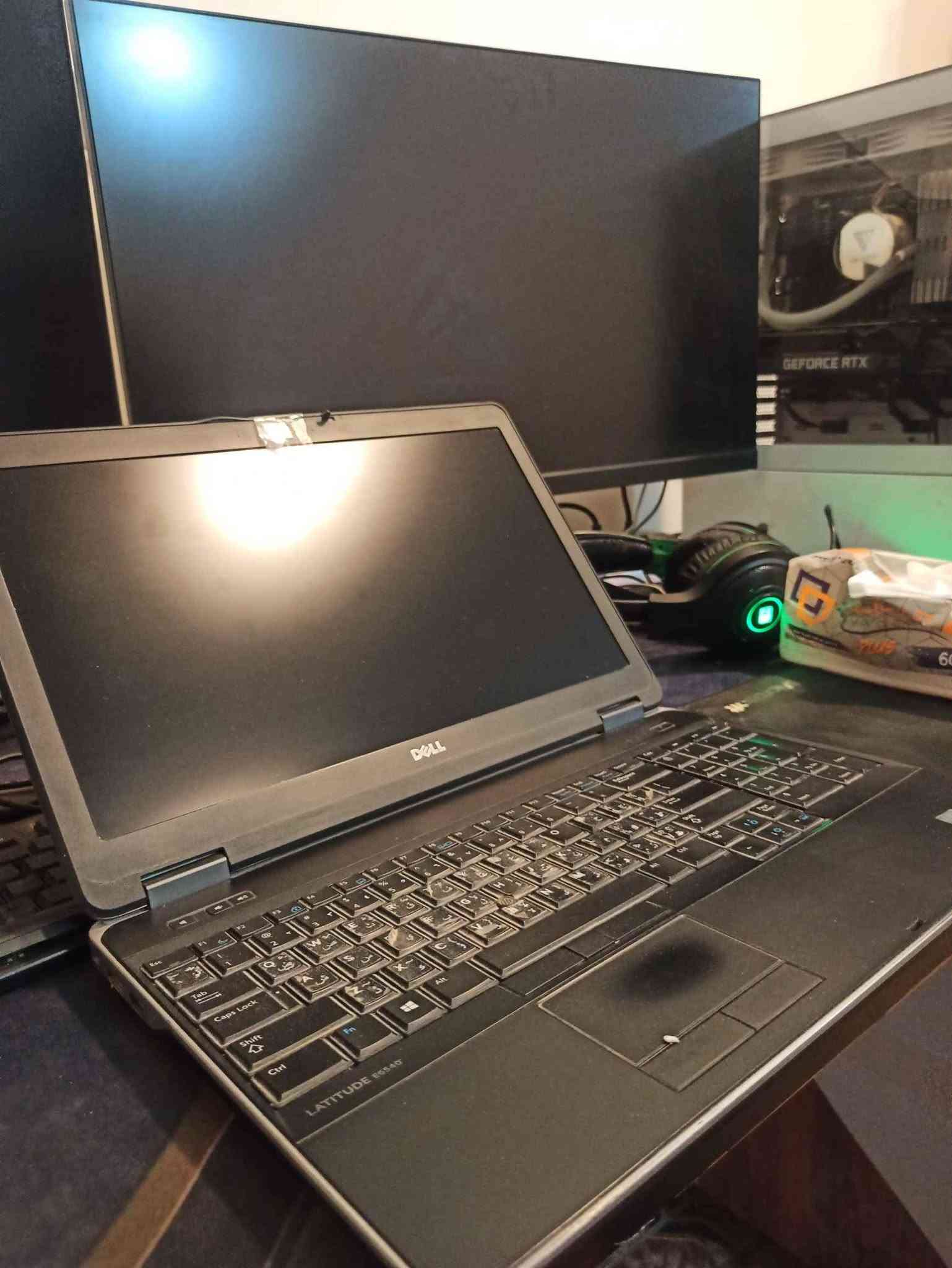 دِل E6540 • i7 الجيل الرابع • 256GB SSD