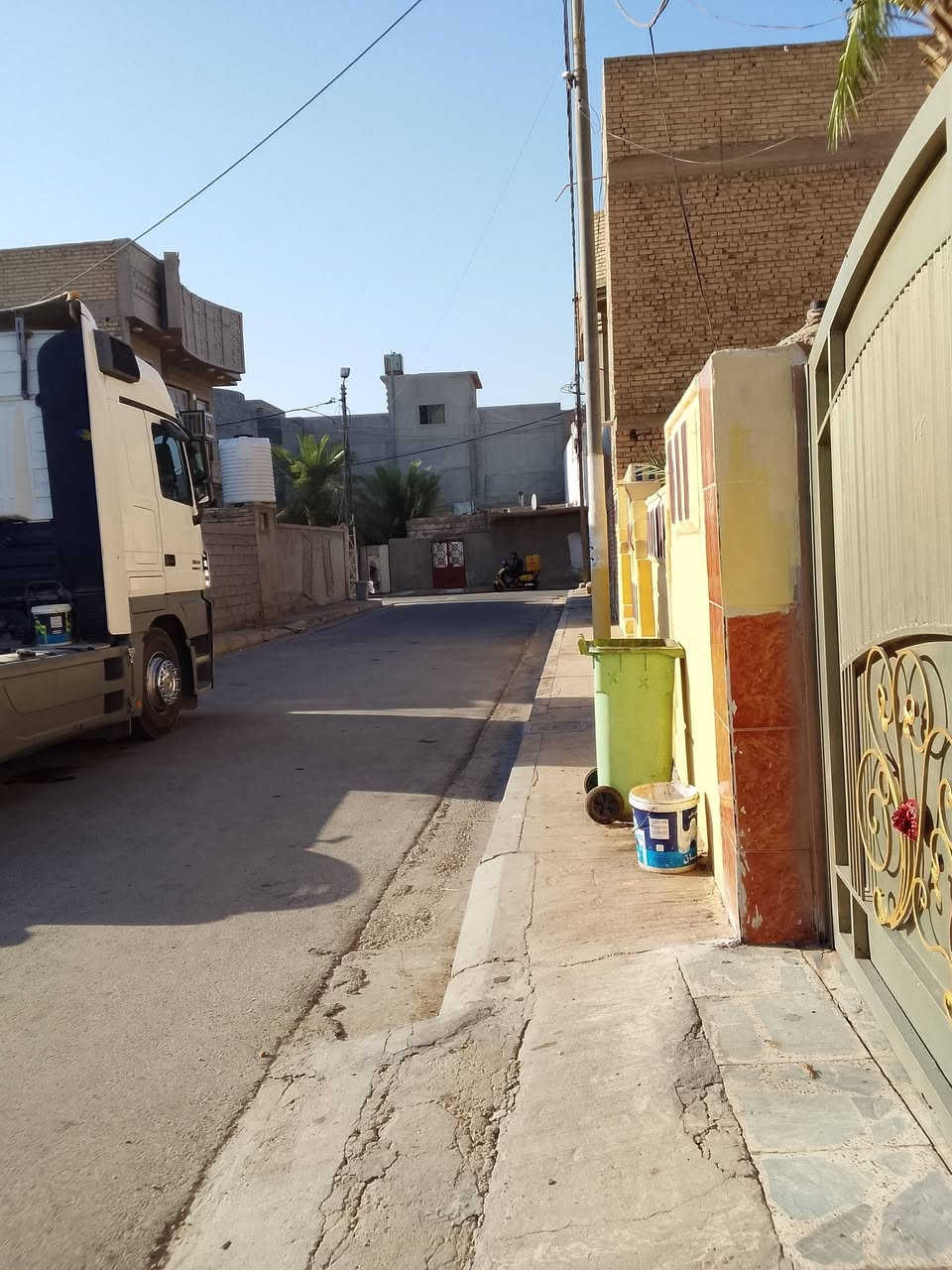 🏠 بيت للبيع حي نزال مساحه 375 الطابق الجوه ديوانيه غرفتين وصاله حمام داخلي ومطبخ 🏠 الط غرفتين وصاله نفس ما موضح بالصور وفيديو سعره 270  ***********

