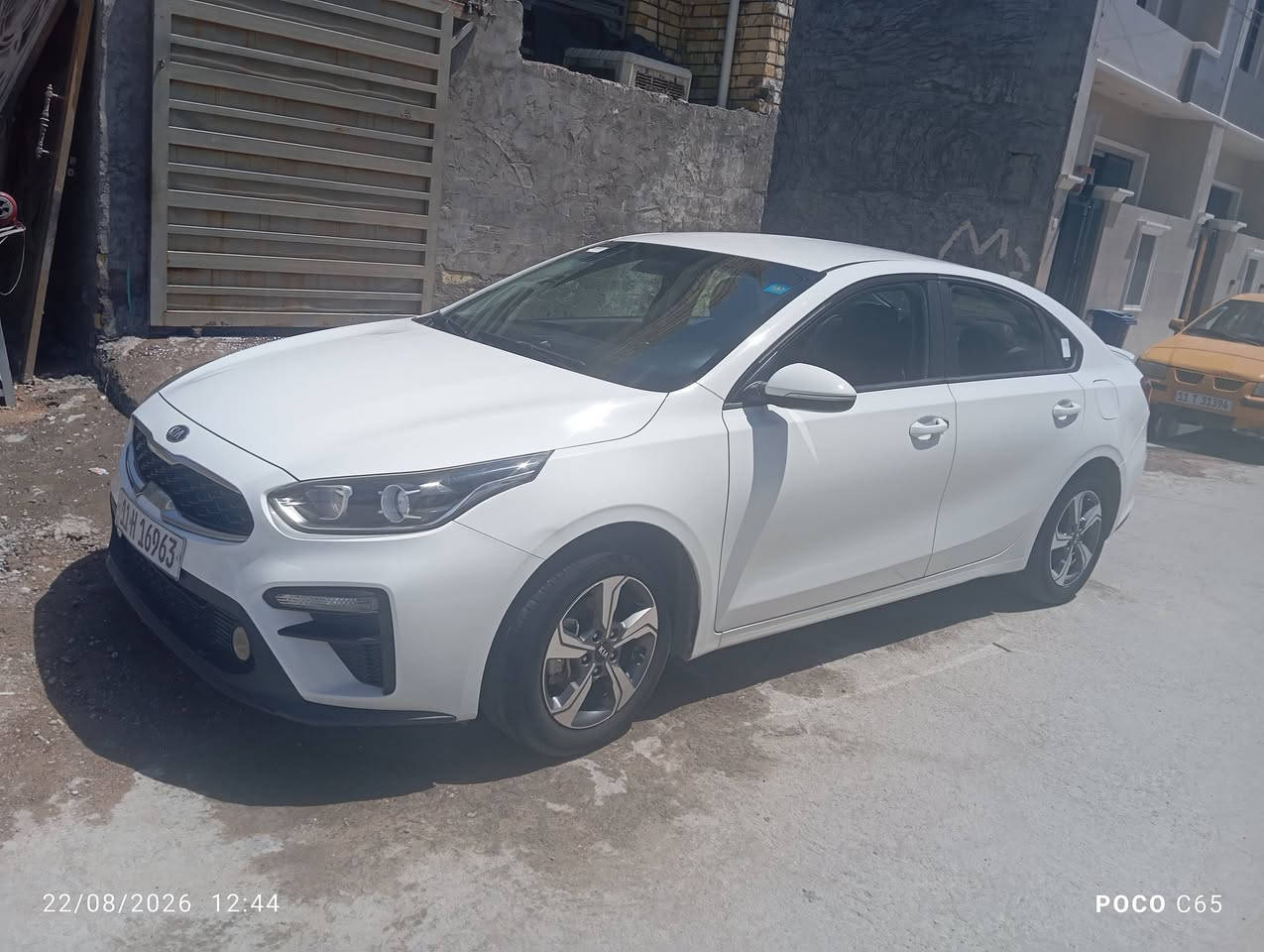 سيرة سيراتو موديل 19  خليجي السعر 138بيهة مجال حك جية سيرة حلوة ونضيفة اي نقص مابيهة المكان بغداد الغزالية ***********
