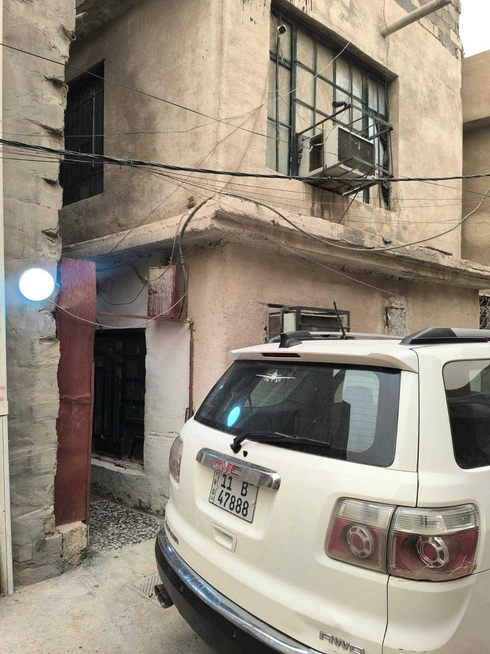 بيت 🏠 للبيع طابو زراعي سند 25   المساحه 50م
هاتف 📞 ***********
السعر 35   ملاحظه//يرهم قسط
التفاصيل 
يتكون البيت من ثلاثه طوابق 
العنوان 
بغداد ابودشير قرب مستوصف التحدي
