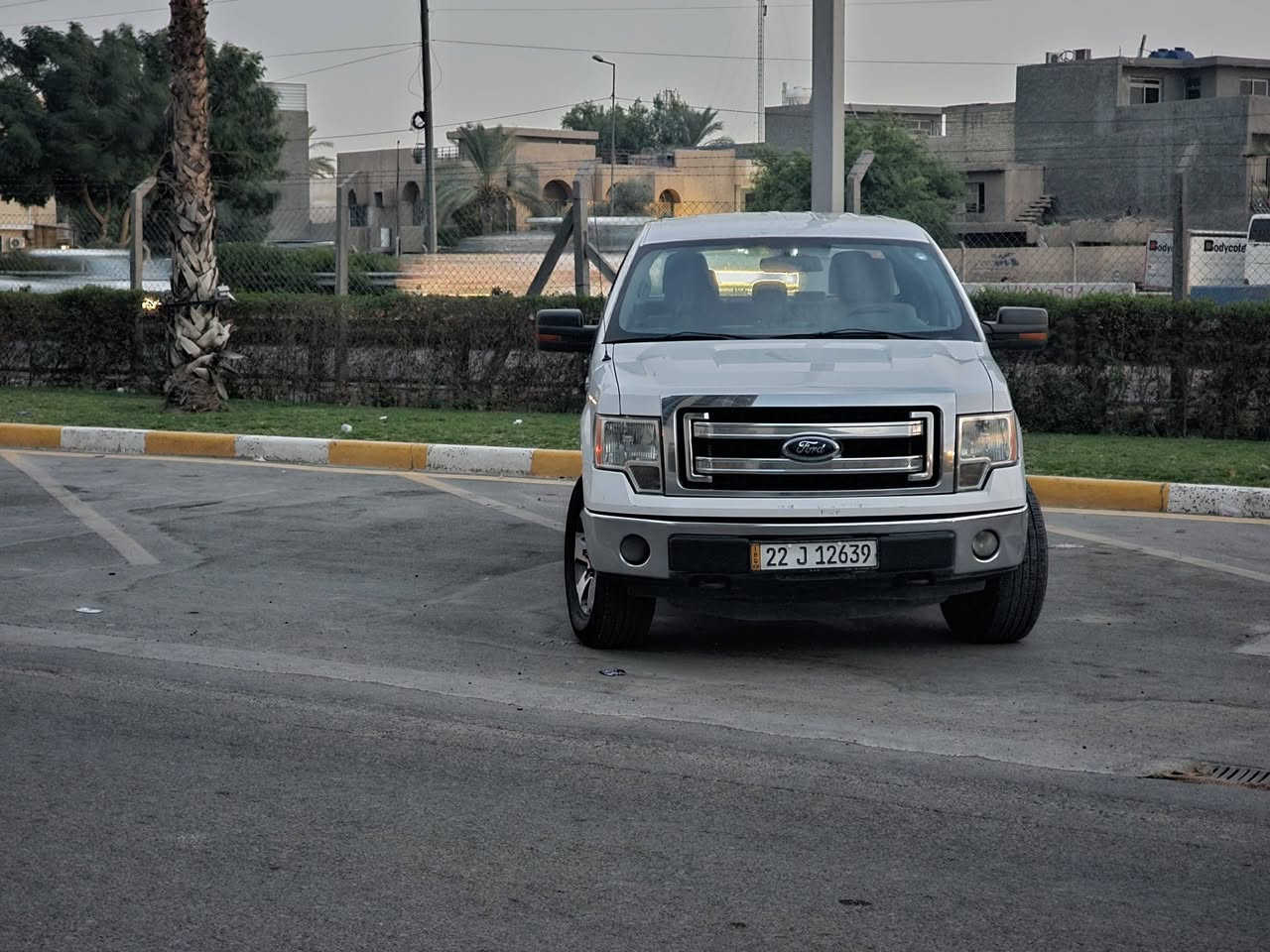 سلام عليكم
فورد F-150 موديل ٢٠١٤ خليجي (نيفا) دفع رباعي محرك 5.0 تنفس طبيعي ٨ سلندر مكفولة (عدا رصعة قرب البكلايت) موضحة بالصور
سيارة عليها ادامة كاملة لاتشكو من اي نقص.
-جاهزة للعمل فورآ
-كلشي بيها بلادي،دواخل ،خارج،محرك،كهربائيات.
-ماشية ٢٠٢ الف كيلو-تبريد ،تدفئة بحالة جيدة جدآ
صارلها يمي ٤ سنوات وبفضل الله فقط الامور الاستهلاكية.
-تايرات وضعهن جيد
-رقم اربيل بأسمي سنوية مجددة وارقام جديدة.
سبب البيع:الحاجة للنقد

السعر ١٥٢ ورقة مع مجال بسيط للمجاملة.
مكان السيارة بغداد،الغزالية
للاستفسار رقم واتساب
***********
ابو الحسن

-
