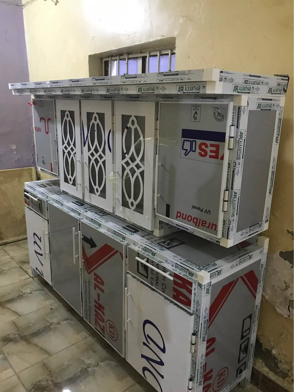 تخفيضات كاونترات مترين شرط شرط التزكام بليت واحد ملم نرماده حفر جرارات شفط نقش cnc تاج وكلوبات شغل درجه اولى ب400 واذا وياه سنك متر وربع مرمر ب600 يصير اللون حسب الطلب العنوان ناصريه شارع الاخلاص *********** ناصرية, ذي قار
