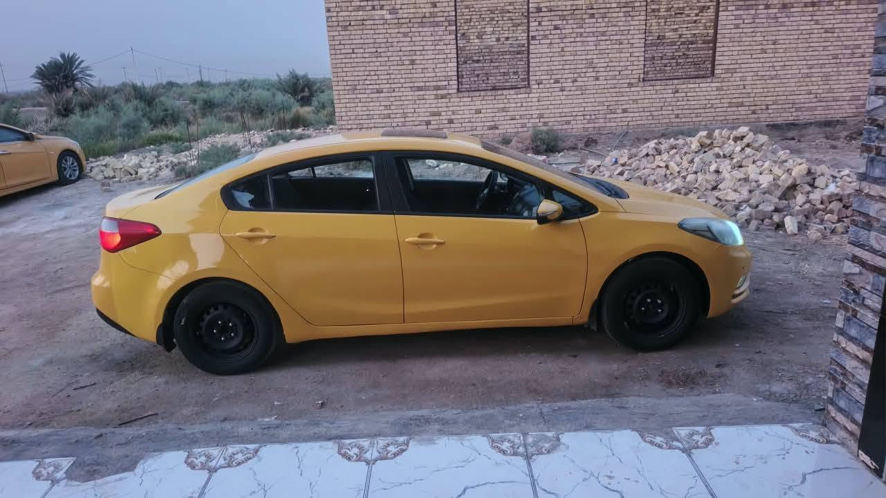 سلام عليكم سياره سيراتو 2013مكينه وكير مكفولت مكفول من العيب الشرعي  تبريد شغال فتحه بل سقف سياره جاهزه  صبغه حلوه مكانهه رميثه سعر 110وبيهي مجال ***********
