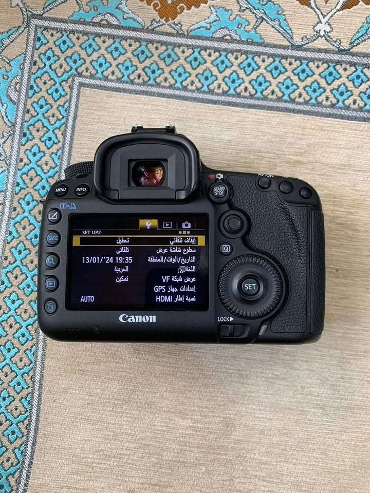 كانون 5DIII • عدسة 70-200 • شاتر 40K