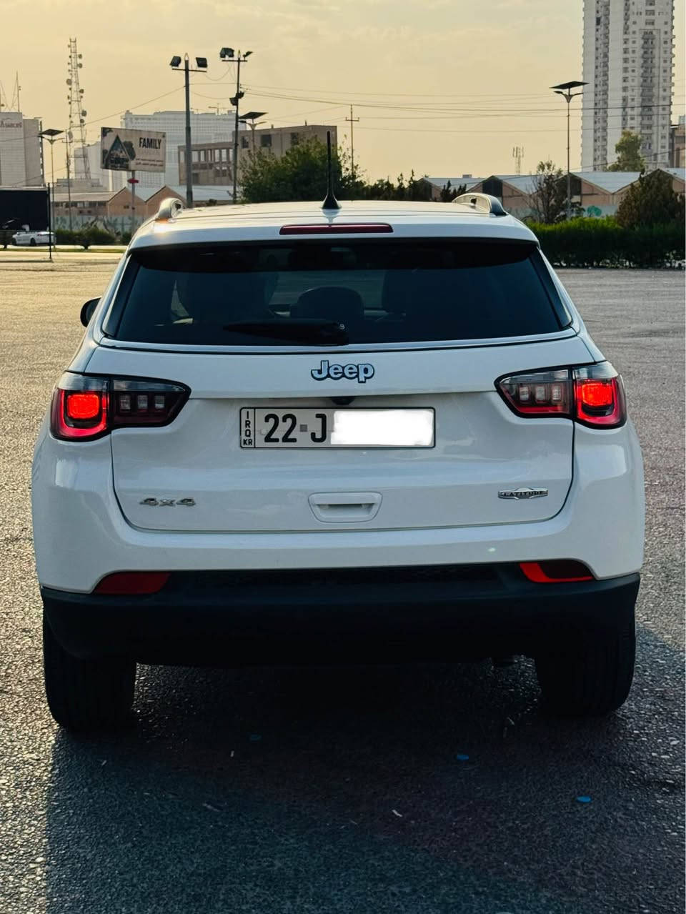 کوردی /عربی 
*********
دروستكراوي :- jeep 
مۆدێل :-  compass
ساڵ :2022
بزوێنەر : V4 2.4L
بگۆری بزوێنەر : Automatic 
سوتەمەنی : بنزين 
نرخ : 144.00$
دۆخ : بەکارهاتو
ماوەی ڕۆشتوو: . 46 mile
تابلو ئوتومبێل :  هەولێر 
بۆیاغ: یەك پارچە تەنها بۆنیت
مواسفات: فول بانوراما دبل اكسل
***********
‎النوع :-     Jeep
المودیل : compass
السنة :2022
المحرك : V4 2.4L
ناقل الحركة: Automatic
نوع الوقود : بنزين
الحالة: المستخدم 
السعر: 144.00$
عدد اميال :     46 mile 
رقم السیارە: اربيل
صبغ: قطعة فقط بونيت  
مواسفات: فول بانوراما دبل اكسل
*********
 ***********
*********** أربيل, العراق

نص مكتوب في الصور:
- 2:49 LTE 82 1 VIN STAT Current Bids Enter 17 digit VIN number, LOT or Make Model Year Home CATALOG JEEP JEEP COMPASS JEEP COMPASS 2022 JEEP COMPASS 2022 SERIES WHITE INLINE-4 VIN: 3C4NJDBB9NT169050 Copart Has Keys Add to Favorites Sale History (1) Suv Auction completed VIN STAT Login Registration stat.vin
- 1 VIN STAT Current Bids Enter 17 digit VIN number, LOT or Make Model Year Home / CATALOG / JEEP / JEEP COMPASS / JEEP COMPASS 2022 JEEP COMPASS 2022 :SERIES WHITE INLINE-4 VIN: 3C4NJDBB9NT169050 Copart Has Keys Add to Favorites Sale History (1) Suv Auction completed 1 VIN STAT Login Registration stat.vin
- 2:49 LTE 82 1 VIN STAT Current Bids Enter 17 digit VIN number, LOT or Make Model Year Home / CATALOG / JEEP / JEEP COMPASS / JEEP COMPASS 2022 JEEP COMPASS 2022 :SERIES WHITE INLINE-4 VIN: 3C4NJDBB9NT169050 Copart Has Keys Add to Favorites Sale History (1) Suv Auction completed VIN STAT Login Registration stat.vin