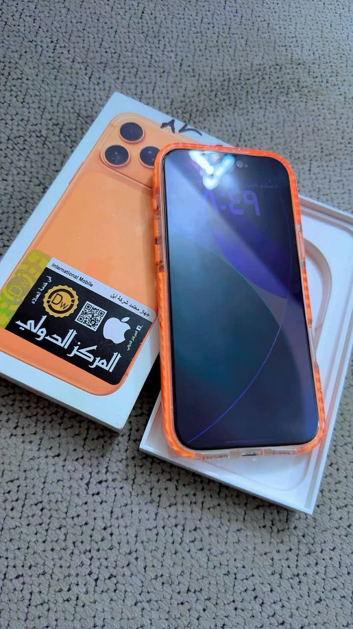 آيفون ١٧ • بطارية ٩٨٪ • الدورة