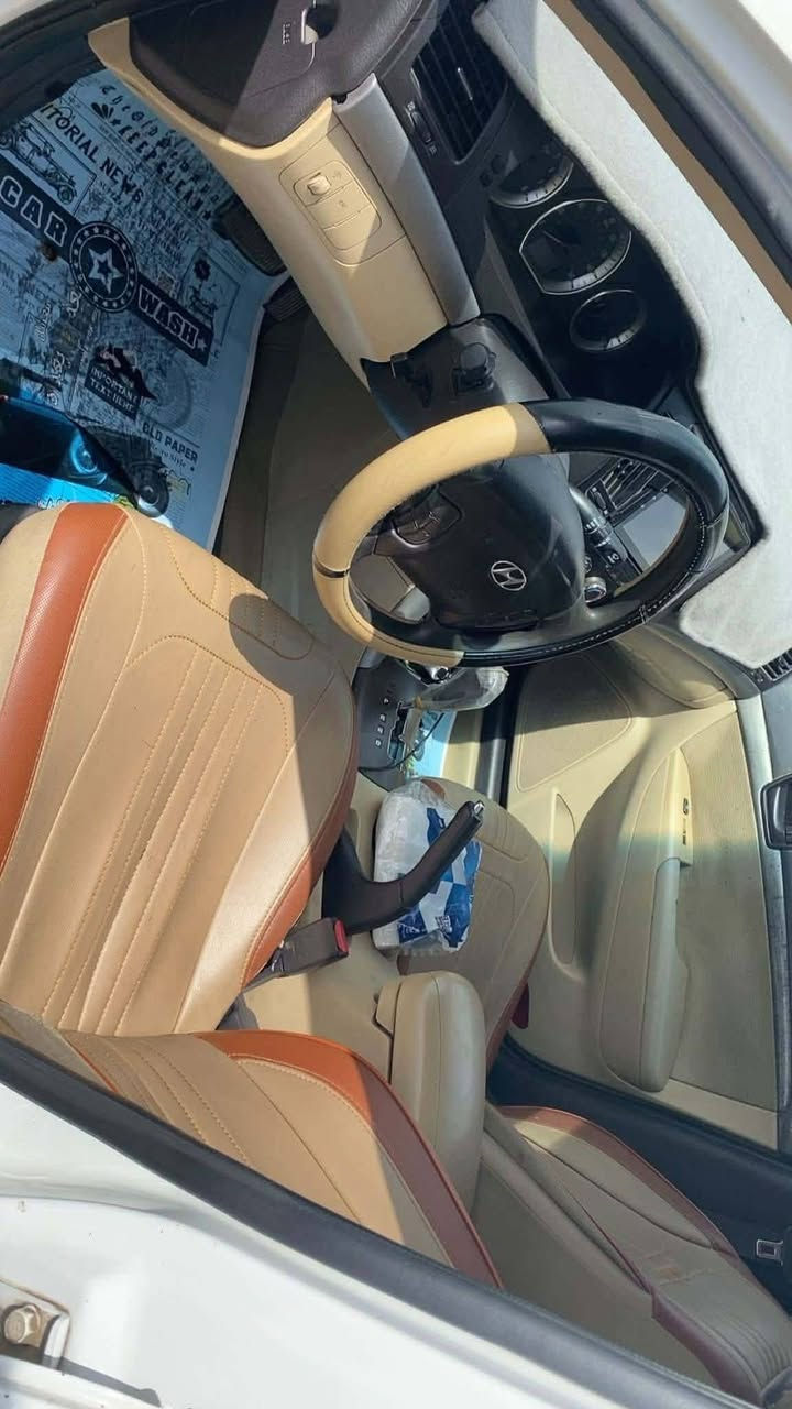 سلام عليكم سوناتا للبيع موديل ٢٠٠٩ السيارة جاهزه مكينه كير حداديه تخم تاير باتري جديد كهربايات كله شغاله كفاله من الظربه بيه صبغ القمار ولبنيد أثر تكشير ***********العنوان نجف السعر ١٠٥
