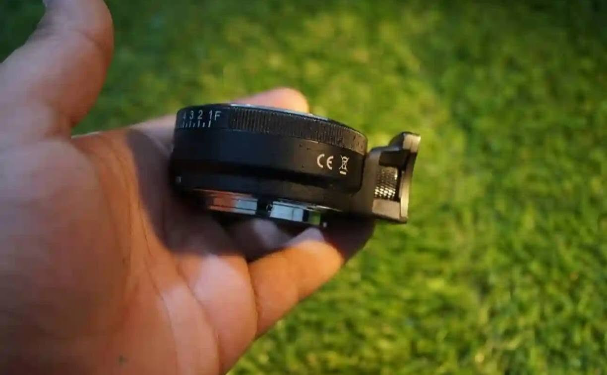 📸 للبيع محوّل عدسة Commlite CM-NF-NEX — جديد
🔹 القطعة عبارة عن محوّل لعدسات نيكون Nikon F
🔹 يتيح لك تركيب عدسة نيكون Nikon F على كامرة سوني Sony E / NEX
🔹 مناسب لمن عنده عدسات نيكون ويريد استخدامها على كامرات سوني.
🔹 الحالة: جديد وغير مستخدم ✨
🔹 تصميم معدني وثابت، ويساعد على تركيب العدسة بشكل آمن على الكامرة.
🔹 الموديل: CM-NF-NEX
🔹 السعر: ٢٠٠ ألف دينار قابل للتفاوض 💰
🔹 توصيل لجميع المحافظات 🚚
📞 للاستفسار: ***********
ملاحظة: القطعة محوّل فقط، وليست عدسة ولا كامرة.
