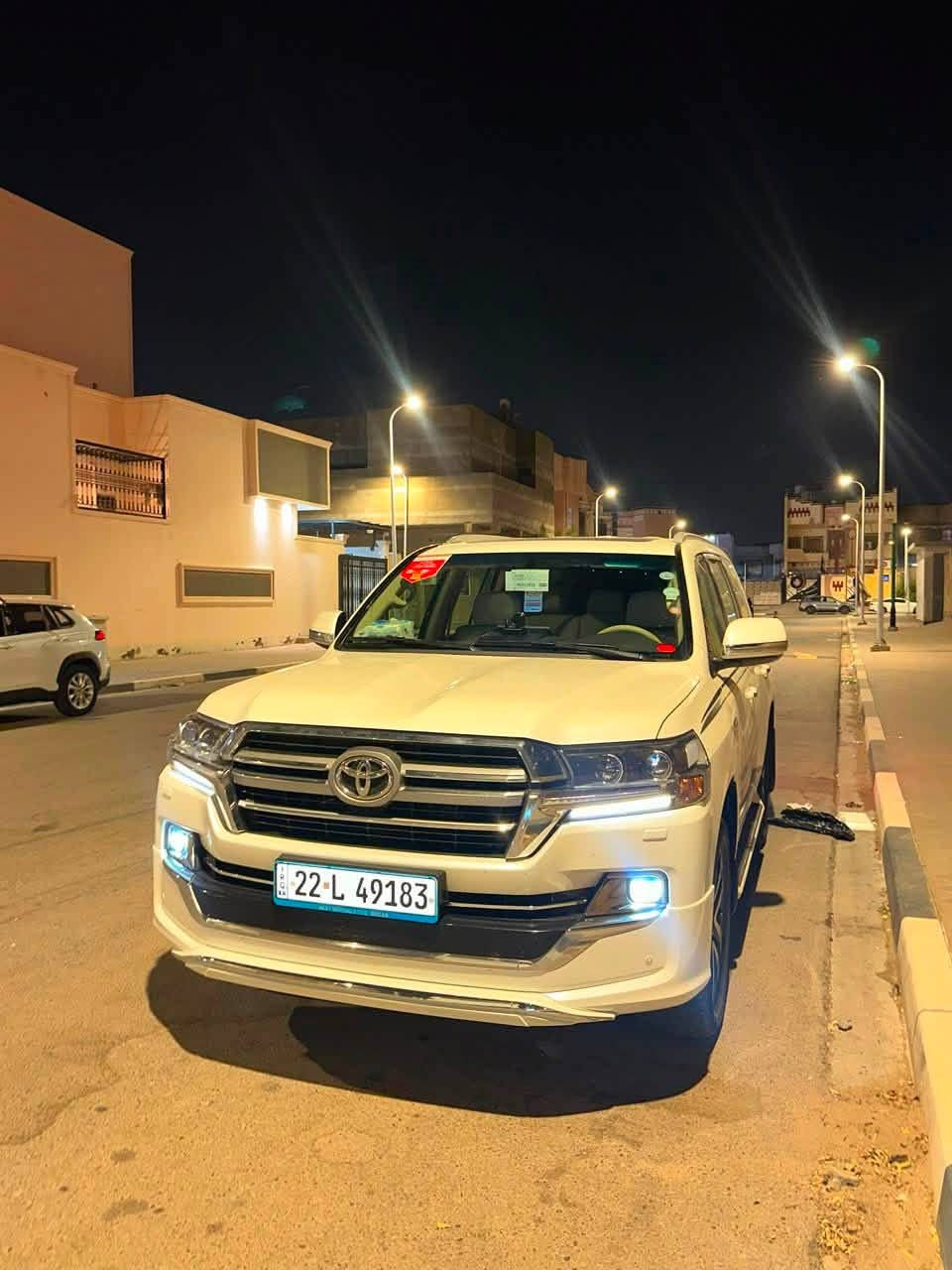 لاندكروزر 2019  GXR
8 سلندر شركة ساز
سيارة جديدة اخت الزيرو
ماشية 88 الف قابلة للزيادة 
فول فول مواصفات ®️
شاشة كبير لمس 5كاميرا حاسة رادارات كاميرات 3 شاشات سيلاد فتحة سقف
كشن جلد كشن كاراباي شحن موبايل 8 اريباك تبريد مركزية
بصمة تشغيل عن بعد باب جاك سلاجة ليد زينون تحكمات ستيرن دبل فوليوم فورويل هوك سيارة بها 2 بصمة من شركة جديد جدأ سيارة عل نظافتها احسبها صفر زيرو
تخم تاير دنلوب الاصلي
محرك كير بشرط ما مفتوح 7
سيارة حيل نظيفة كلشي عل بلاد لوك
سعر 495 ورقه
كفاله عامه
تفاصيل ع رقم ***********
