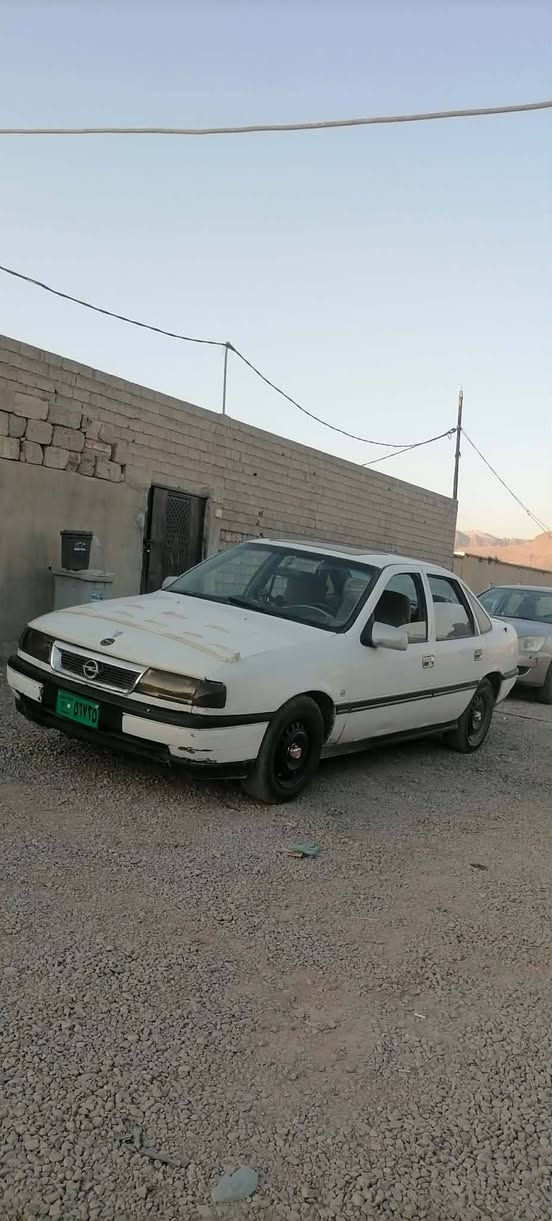 ئۆپڵ ڤێکترا مۆدیل 1993 علوج مەکینە بیست 20 ی گێڕ تۆماتیک بەشەرتی گێڕ و مەکینە  کارەبایی کامل مەزبوت بی لیدران مووس و بڕاوە بەشەرت  ناوی زۆر خاوین ماوەتەوە گەرمی لایت فڵچە تەنزیل بەشەرت  .
سەوداش دەکەم لەسەر دڵ گرتن . 
ژ.م//*********** 
شوین// حاجیاوا ... ڕانیە
