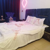 غرفه تركيه نضافته 100/100مابيه اي ضرر مودرن خشب درجه اولى هيه وتخم مال...