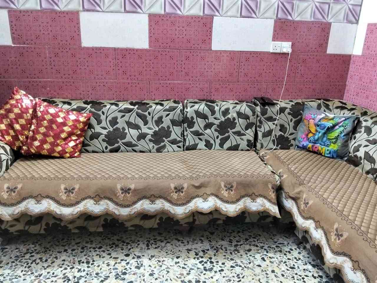 اغراض مستعملة للبيع للتواصل واتساب ***********
