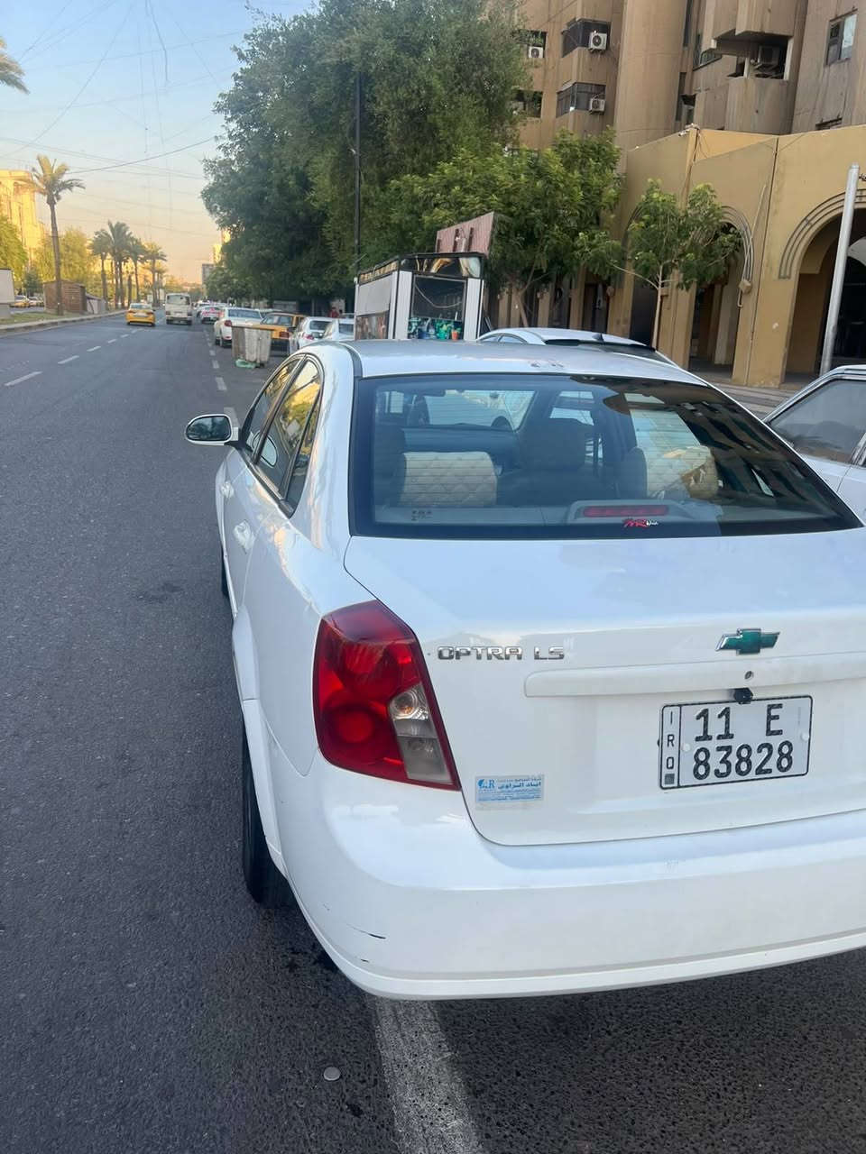 اوبترا  2012  بيهة طخة بخشم الجاملغ الامامي  بسيط بدون صبغ مكاني بغداد الكرخ محرك جديد السعر 75  تليفون*********** بي واتساب
