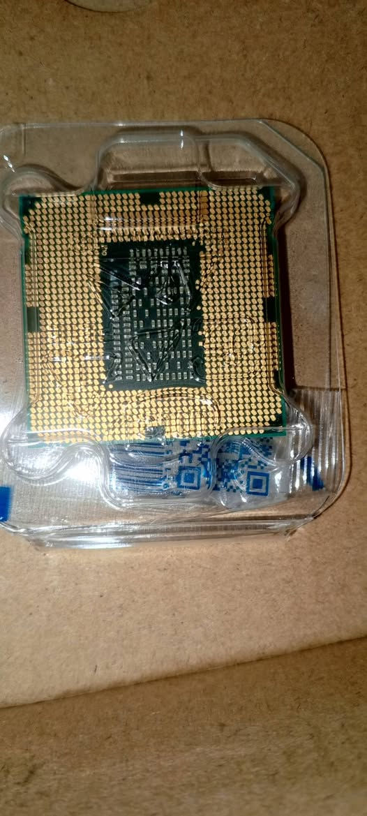 i5 2400 معالج
 جديد مااستخدمتة السعر 15
مكاني السيدية ماعندي توصيل رقمي ***********
