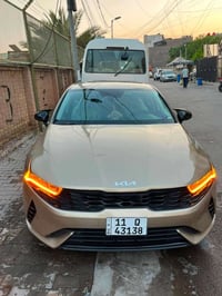 سياره k5 للبيع فقط موديل 22 كل مكان سيارةالاعظمية￼ رقمك07711180376