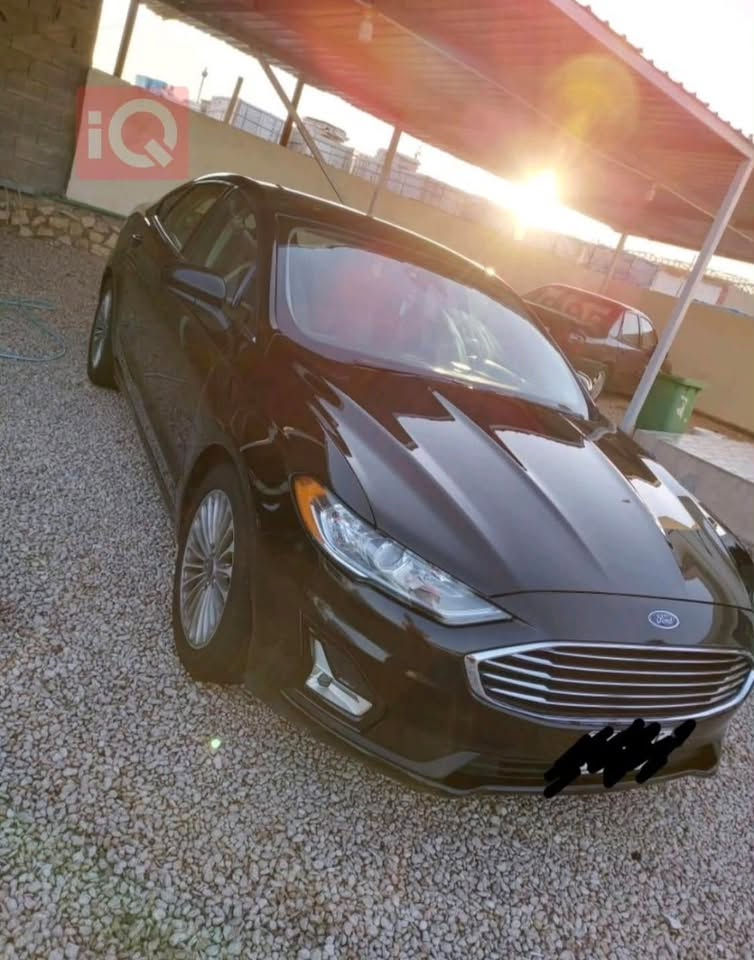 السلام عليكم
فوردفيوجن كلين بيها بارد
2019
ماشيه 165

رقم بغداد مواصفات فول عدا الفتحه  se

السعر 117
***********
