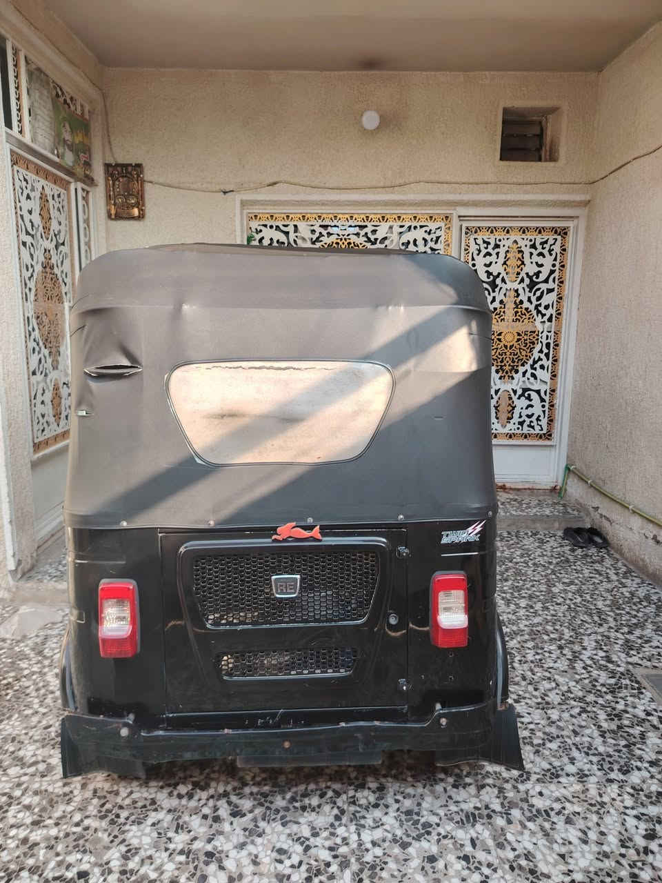 موديل ٢٢ • مكفول • طخات خفيفة